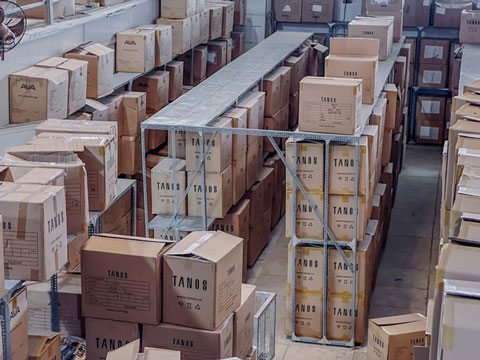 Xưởng gia công quần áo