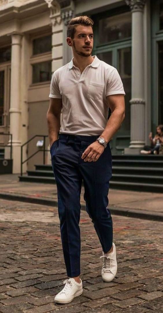 Outfit casual với áo polo để dạo phố