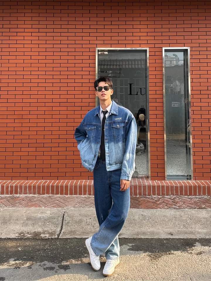 chọn chất liệu vải có độ đứng, giữ form tốt như denim